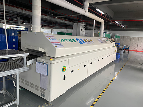 面粉加工廠、棉花倉、槍彈庫等有易爆物和易燃物建筑物的保護(hù)